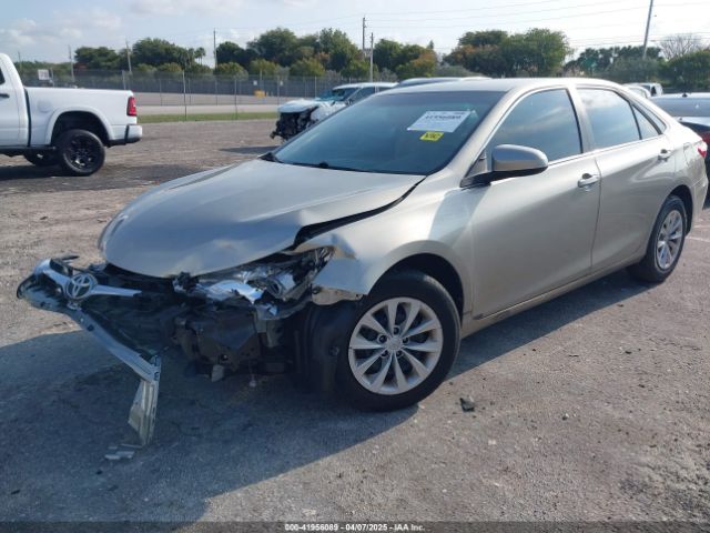4T1BF1FK9HU675674 Toyota CAMRY LE
