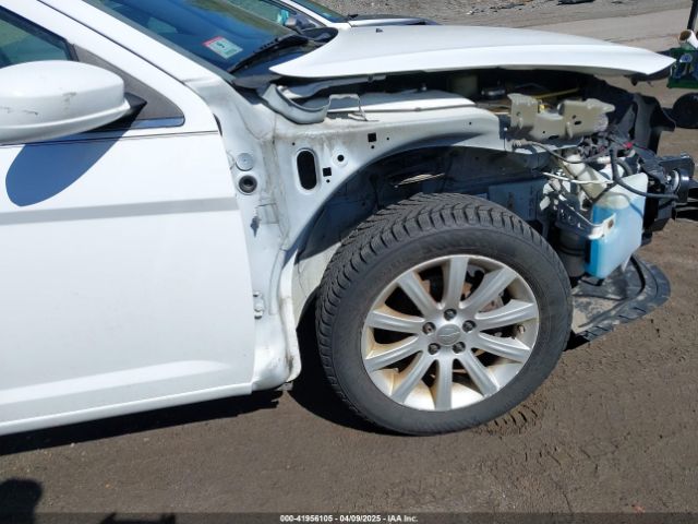 1C3CCBBG5EN115346 Chrysler 200 Touring