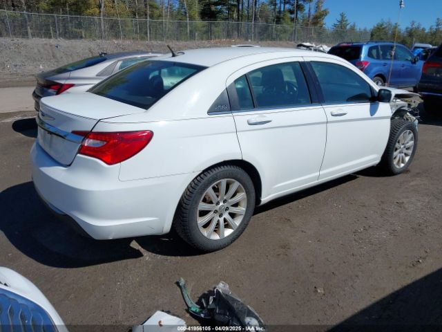 1C3CCBBG5EN115346 Chrysler 200 Touring