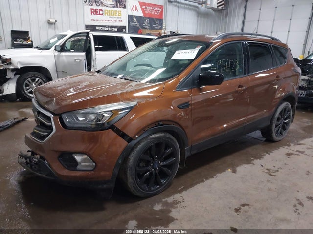 1FMCU9GD3HUB15805 Ford ESCAPE SE