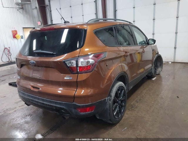 1FMCU9GD3HUB15805 Ford ESCAPE SE