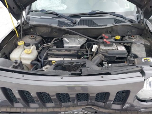 1C4NJPBA4GD526703 Jeep Patriot Sport