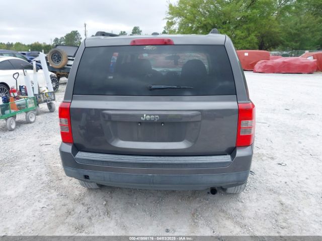 1C4NJPBA4GD526703 Jeep Patriot Sport