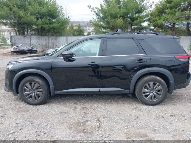 5N1DR3BC4NC257194 Nissan Pathfinder Sv 4wd