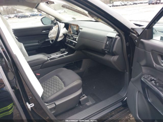 5N1DR3BC4NC257194 Nissan Pathfinder Sv 4wd