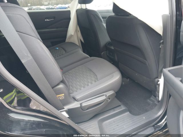 5N1DR3BC4NC257194 Nissan Pathfinder Sv 4wd