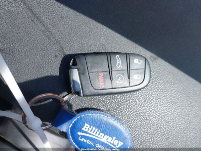 2C3CDXBG7JH227000 Dodge Charger Sxt Rwd
