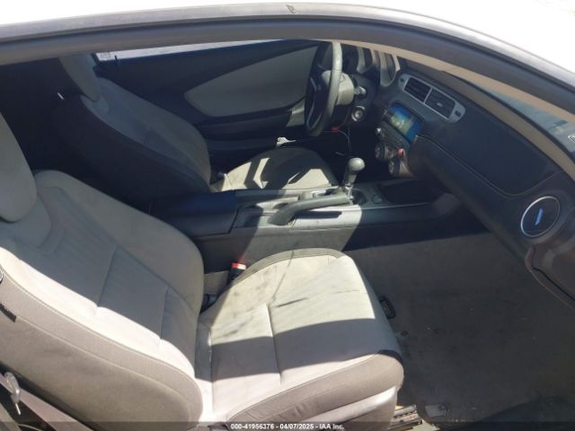 2015 CHEVROLET CAMARO 2G1FA1E34F9253099 Photo 4