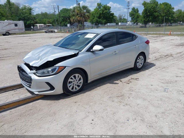 Hyundai ELANTRA SE 2017 5NPD74LF8HH166852 Image 2