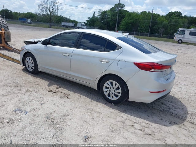 Hyundai ELANTRA SE 2017 5NPD74LF8HH166852 Image 3