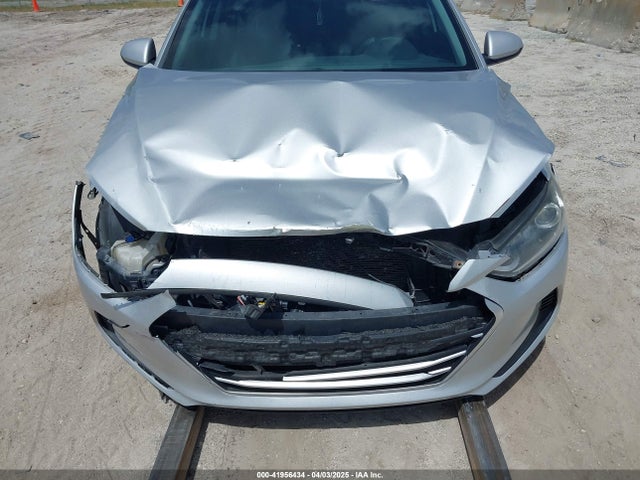 Hyundai ELANTRA SE 2017 5NPD74LF8HH166852 Image 6