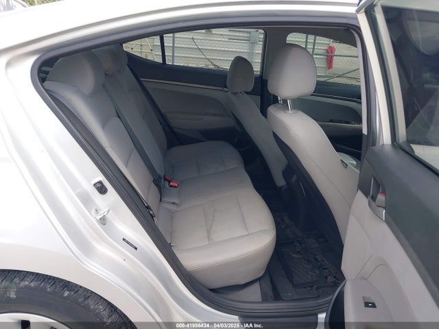 Hyundai ELANTRA SE 2017 5NPD74LF8HH166852 Image 8
