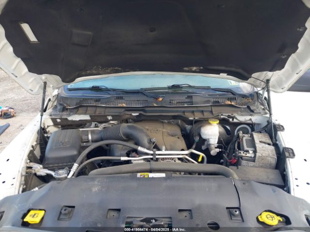 3C6JR6DTXKG510993 RAM 1500 Classic Tradesman  4x2 8' Box