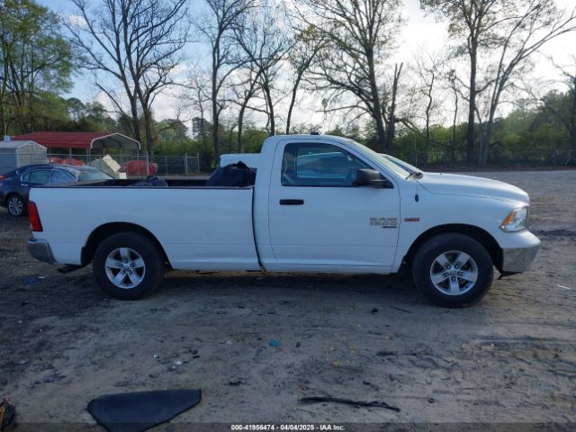 3C6JR6DTXKG510993 RAM 1500 Classic Tradesman  4x2 8' Box