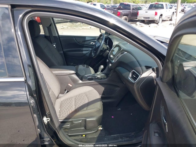2GNAXKEX5J6225189 Chevrolet EQUINOX LT