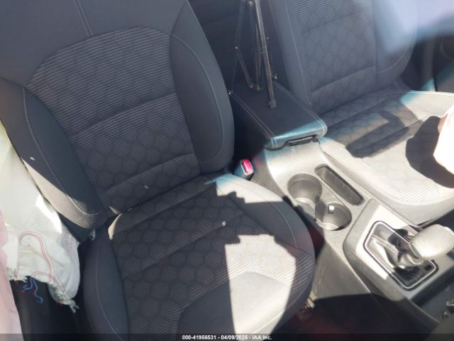 KNDCB3LC3J5143382 KIA NIRO LX