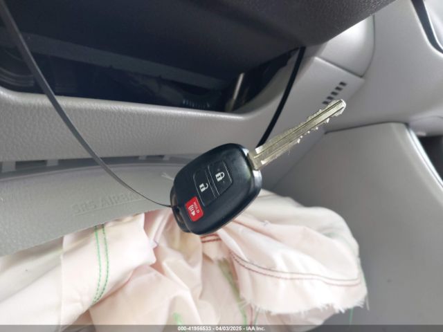 5TDBZRFH6KS744282 Toyota Highlander Le