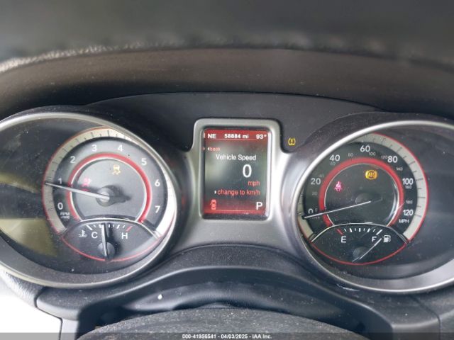 3C4PDCGG0KT857688 Dodge Journey Crossroad