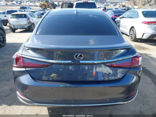58ADA1C15PU034077 Lexus ES 300H