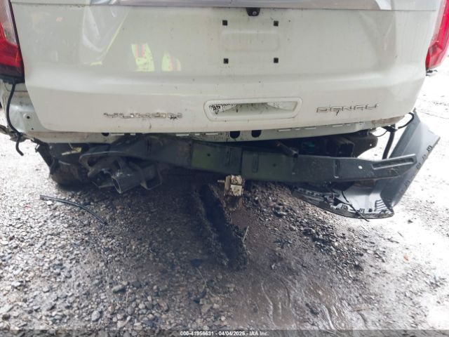 1GKS2JKT9NR284669 GMC Yukon Xl 4wd Denali