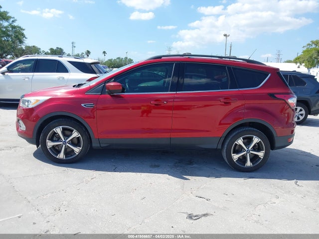 1FMCU0G98HUE51960 Ford ESCAPE SE