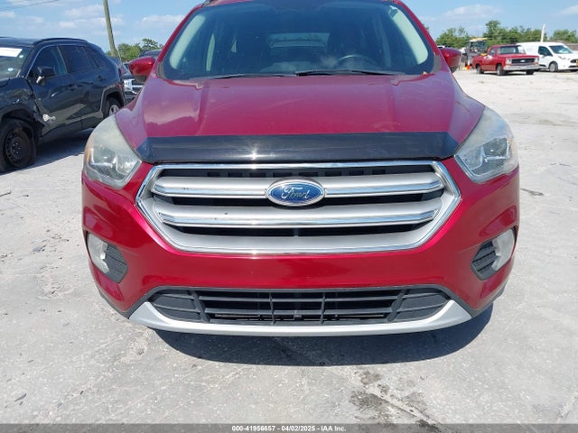 1FMCU0G98HUE51960 Ford ESCAPE SE