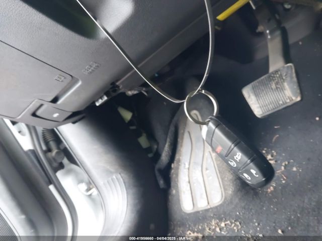 2015 CHRYSLER 200 1C3CCCAB8FN675942 Photo 10