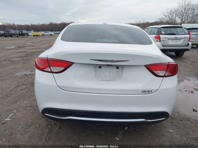Chrysler 200 Limited 2015 1C3CCCAB8FN675942 Image 16