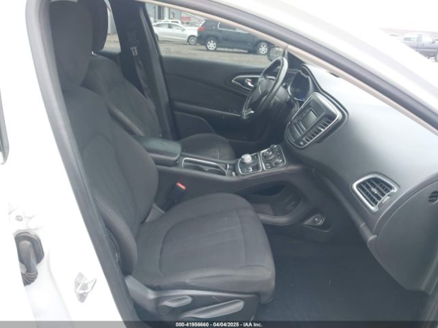 2015 CHRYSLER 200 1C3CCCAB8FN675942 Photo 4