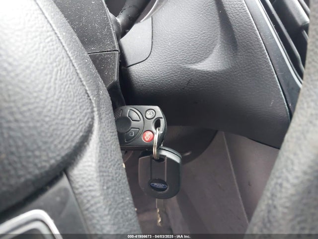 1FADP3K28JL309069 Ford FOCUS SE