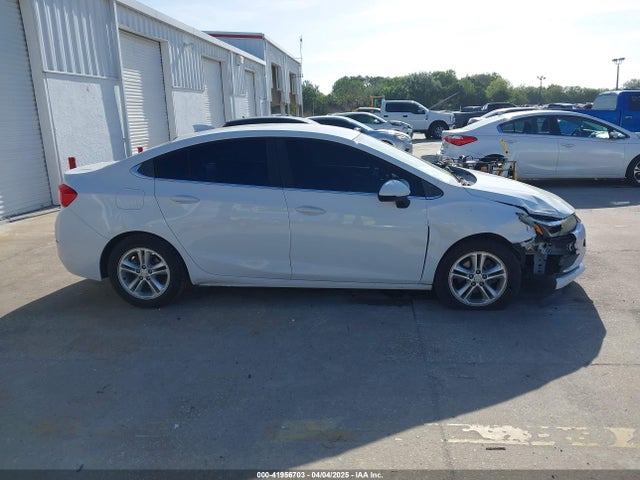 1G1BE5SM7H7105752 Chevrolet Cruze Lt Auto