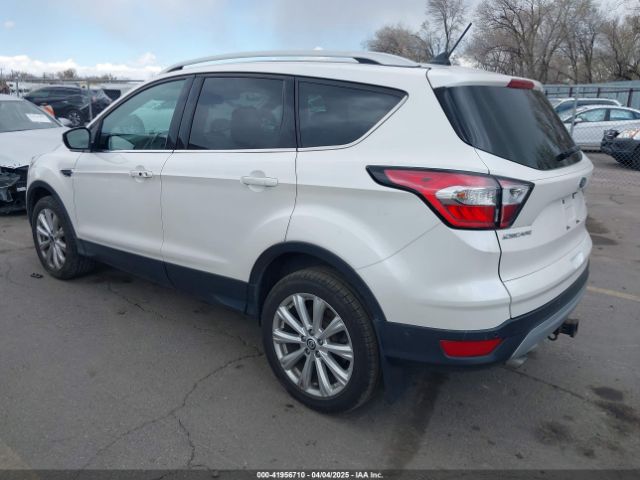 1FMCU9J95JUA55830 Ford Escape Titanium