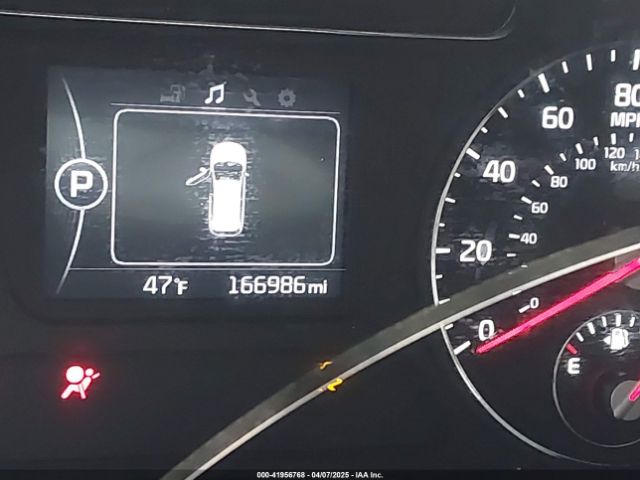 5XYPGDA33GG042323 KIA Sorento 2.4l Lx
