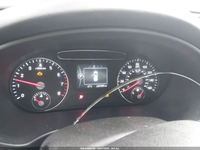 5XYPGDA33GG042323 KIA Sorento 2.4l Lx