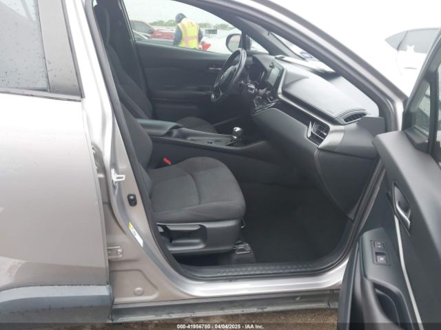 NMTKHMBX6JR003775 Toyota C-hr Xle Premium