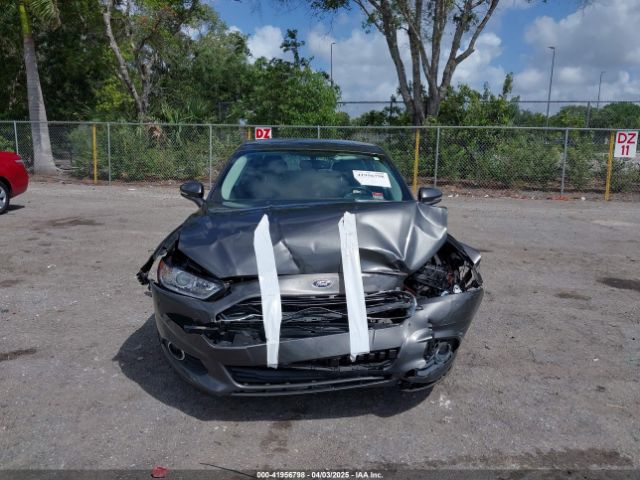 3FA6P0PU2GR322122 Ford Fusion Energi Se Luxury