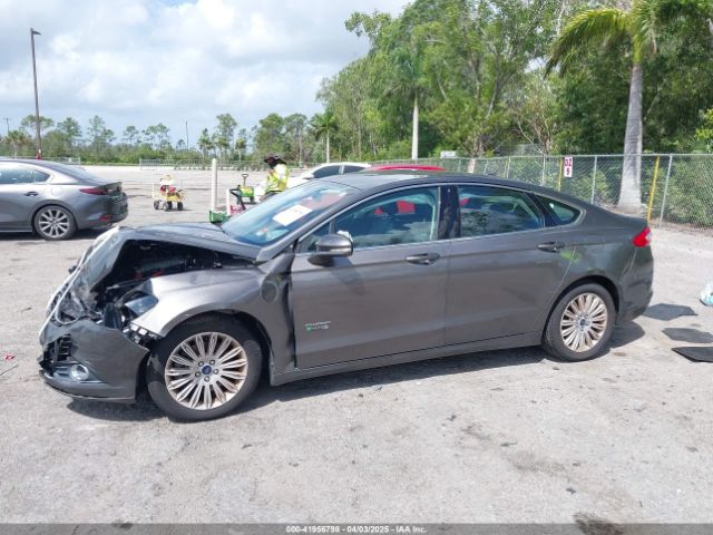3FA6P0PU2GR322122 Ford Fusion Energi Se Luxury