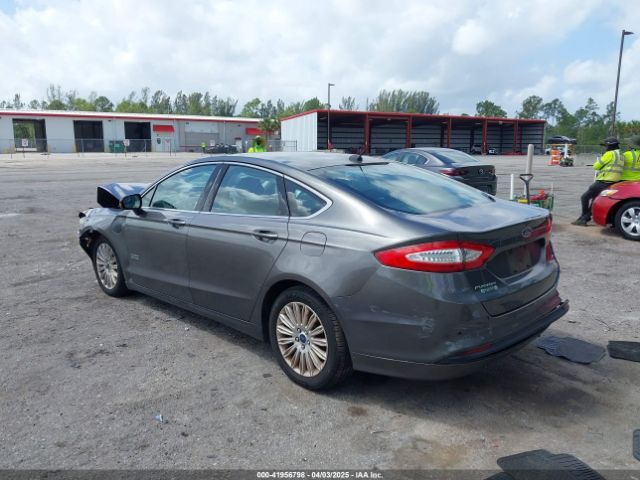 3FA6P0PU2GR322122 Ford Fusion Energi Se Luxury
