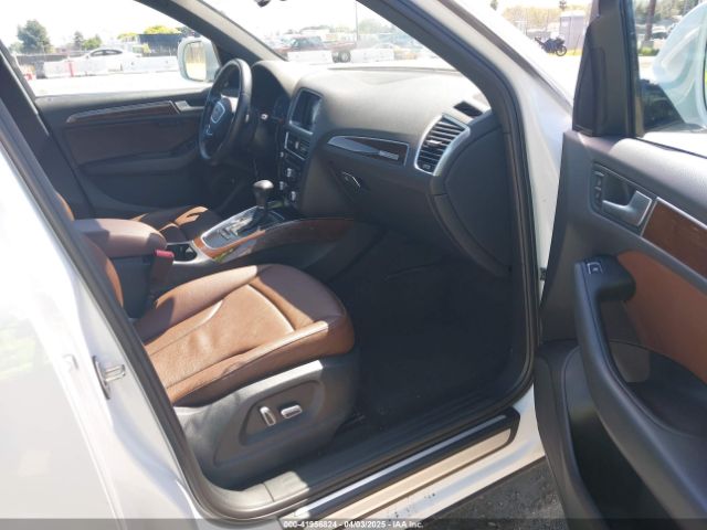 WA1LFAFP6FA096946 Audi Q5 2.0t Premium