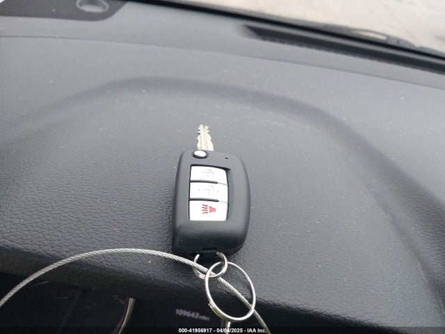 5N1AT2MV6JC791031 Nissan ROGUE S