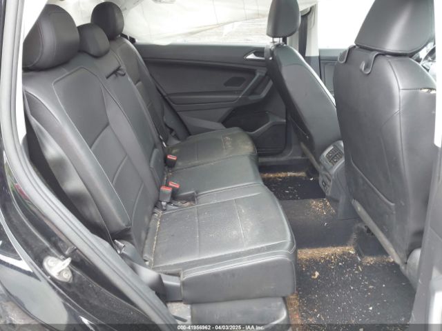 3VV2B7AX9JM192672 Volkswagen Tiguan 2.0t Se/2.0t Sel