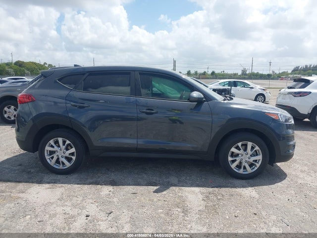 KM8J23A41MU291085 Hyundai TUCSON SE