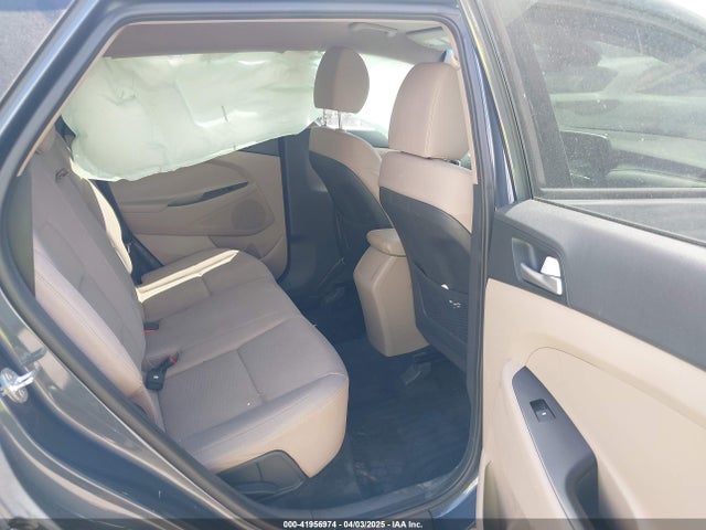 KM8J23A41MU291085 Hyundai TUCSON SE