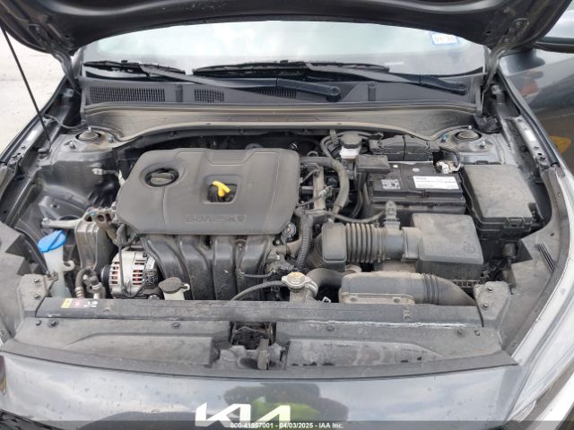 3KPF24AD0NE455801 KIA Forte Lxs