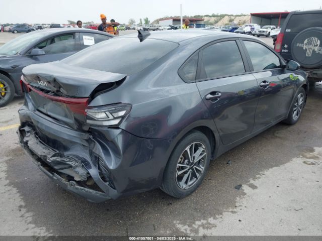 3KPF24AD0NE455801 KIA Forte Lxs
