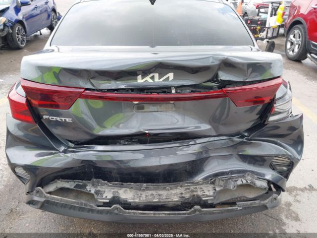 3KPF24AD0NE455801 KIA Forte Lxs