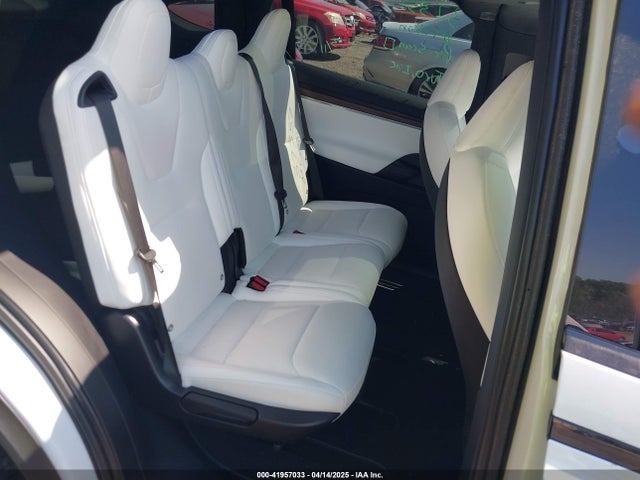 Tesla MODEL X 2023 7SAXCAE57PF385202 Image 8