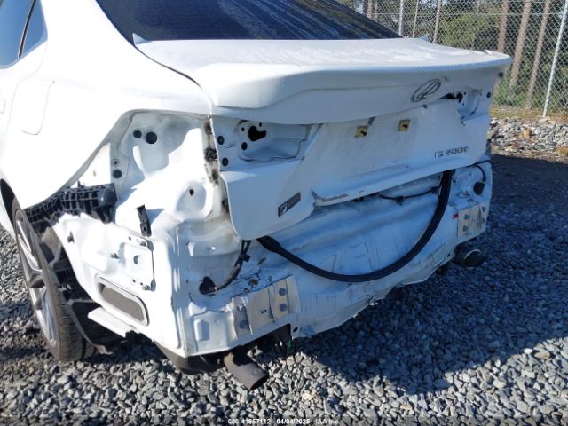JTHBA1D23G5036851 Lexus IS 200T