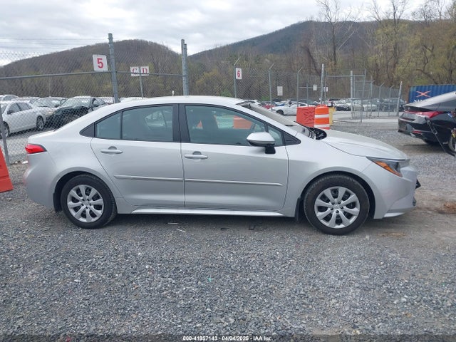 5YFB4MDE8RP191325 Toyota COROLLA LE