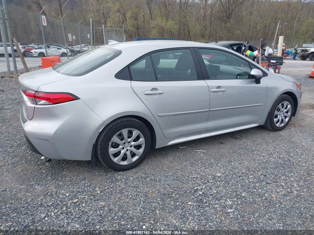 5YFB4MDE8RP191325 Toyota COROLLA LE